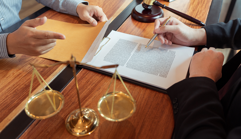 prawo prawnik porady prawne sad