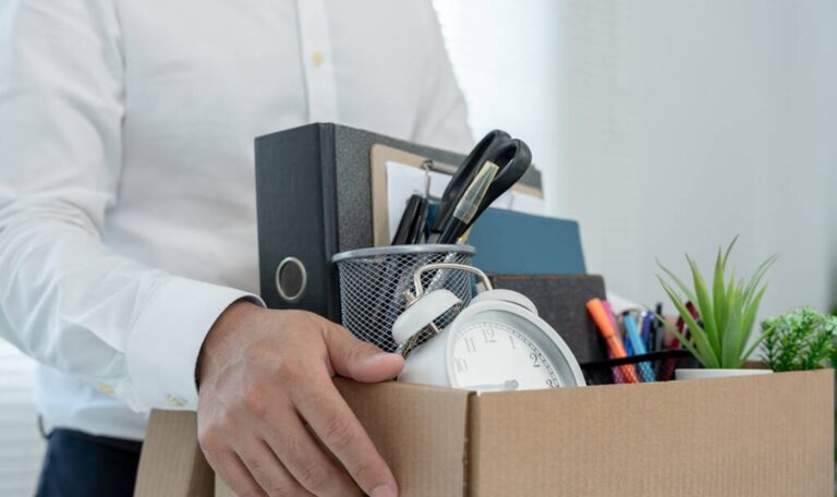 pracownik zwolnienie